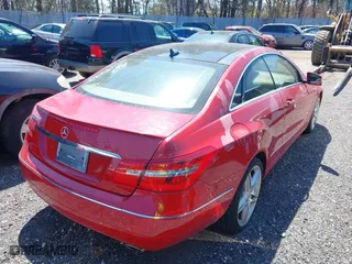 2011 Mercedes-Benz E-Class E 350 with VIN WDDKJ5GBXBF094758, listed as a IAAI auction lot 41545893 with 106,684 mi miles. Bid and sale history available at carsss.com. Image 4.