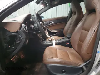 2014 Mercedes-Benz CLA 45 AMG z VIN WDDSJ5CB8EN094449, wystawiony jako Copart lot #46258665 z przebiegiem 114 363 mil mil oraz Szkoda całkowita • Salvage title. Historia ofert i sprzedaży dostępna na DreamBid. Obrazek 7.