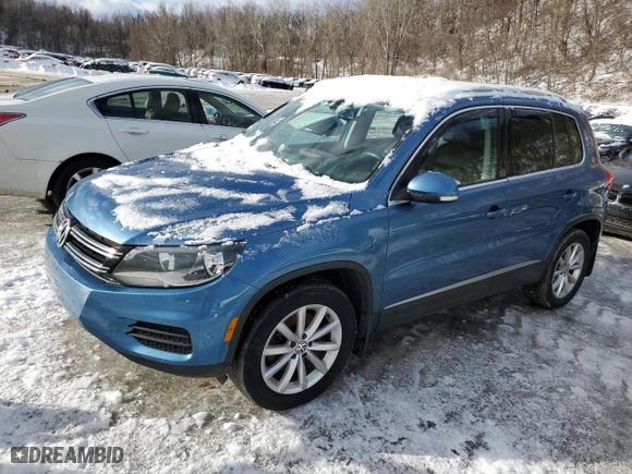 2017 Volkswagen Tiguan Wolfsburg Edition with VIN WVGSV7AX9HK007118, listed as a Copart auction lot 45331715 with 196,481 mi miles and Clean Title. Bid and sale history available at carsss.com. Image 1.