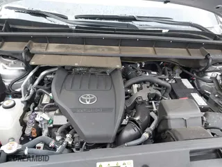 2023 Toyota Highlander L with VIN 5TDKDRAH2PS503946, listed as a IAAI auction lot 41614108 with 21,999 mi miles. Bid and sale history available at carsss.com. Image 10.