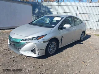 2017 Toyota Prius Prime Plus with VIN JTDKARFP8H3051190, listed as a IAAI auction lot 41736930 with NaN miles. Bid and sale history available at carsss.com. Image 17.