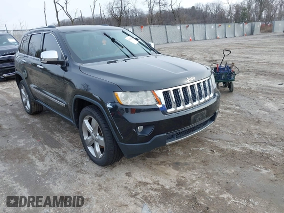 2013 Jeep Grand Cherokee Overland with VIN 1C4RJECG5DC621149, listed as a IAAI auction lot 41255140 with 157,355 mi miles. Bid and sale history available at carsss.com. Image 1.
