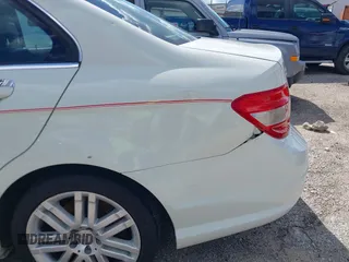 2008 Mercedes-Benz C 300 Sport with VIN WDDGF54X28F155326, listed as a IAAI auction lot 42584387 with 263,424 mi miles and . Bid and sale history available at DreamBid. Image 13.