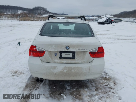 2006 BMW 3 Series 330xi with VIN WBAVD33556KL52150, listed as a IAAI auction lot 41307691 with 168,546 mi miles. Bid and sale history available at carsss.com. Image 16.