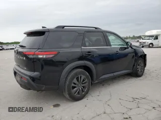 2022 Nissan Pathfinder SV z VIN 5N1DR3BA6NC222512, wystawiony jako Copart lot #56241445 z przebiegiem 57 662 mil mil oraz Szkody całkowita. Historia ofert i sprzedaży dostępna na DreamBid. Obrazek 3.