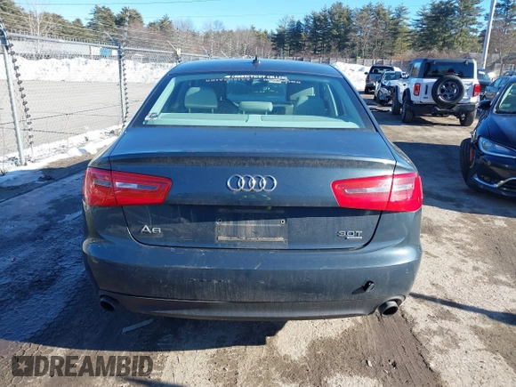 2014 Audi A6 Premium Plus z VIN WAUFGAFC2EN031240, wystawiony jako IAAI lot #41475791 z przebiegiem 68 156 mil mil oraz . Historia ofert i sprzedaży dostępna na DreamBid. Obrazek 17.