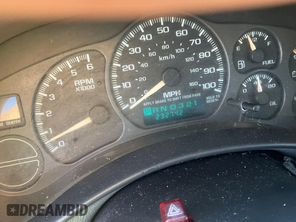 2001 Chevrolet Suburban LS with VIN 3GNEC16T51G289417, listed as a Copart auction lot 64549525 with 232,742 mi miles and Clean title. Bid and sale history available at DreamBid. Image 8.