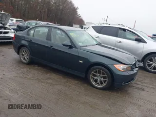 2007 BMW 3 Series 328xi z VIN WBAVC73577KP31551, wystawiony jako IAAI lot #41783133 z przebiegiem 147 555 mil mil oraz . Historia ofert i sprzedaży dostępna na DreamBid. Obrazek 1.
