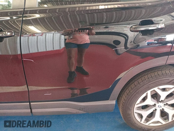 2023 Subaru Forester Premium z VIN JF2SKAEC1PH477884, wystawiony jako IAAI lot #42794098 z przebiegiem 70 520 mil mil oraz . Historia ofert i sprzedaży dostępna na DreamBid. Obrazek 5.