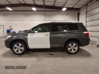 2010 Toyota Highlander Limited с VIN 5TDDK3EH2AS003668, выставлен на аукционе IAAI как лот 42174130 с пробегом 363 645 миль миль и . История ставок и продаж доступна на DreamBid. Изображение 14.
