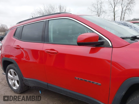 2017 Jeep Compass Latitude with VIN 3C4NJCBB4HT653125, listed as a IAAI auction lot 42006468 with Not provided miles and . Bid and sale history available at DreamBid. Image 14.