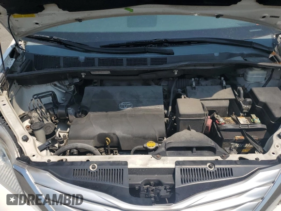 2013 Toyota Sienna XLE with VIN 5TDDK3DC2DS052055, listed as a Copart auction lot 89364395 with 219,670 mi miles and Non Repairable. Bid and sale history available at DreamBid. Image 12.