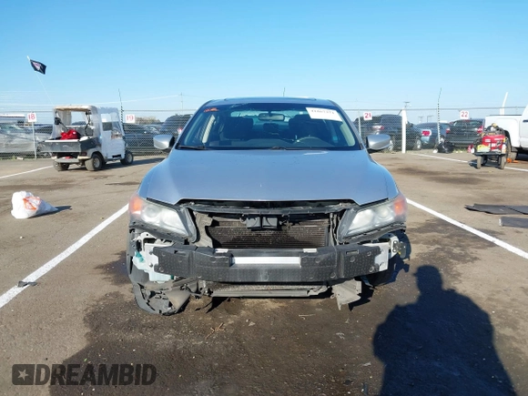 2013 Acura ILX with VIN 19VDE1F32DE014675, listed as a IAAI auction lot 41867371 with 177,361 mi miles. Bid and sale history available at carsss.com. Image 13.