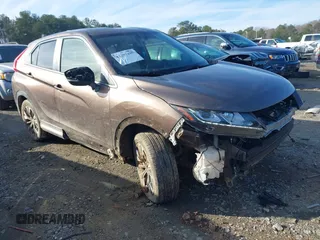 2018 Mitsubishi Eclipse Cross SE z VIN JA4AT5AA9JZ041833, wystawiony jako IAAI lot #41297495 z przebiegiem 72 772 mil mil oraz . Historia ofert i sprzedaży dostępna na DreamBid. Obrazek 1.