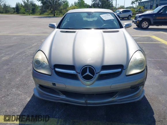2005 Mercedes-Benz SLK 230/320 with VIN WDBWK56F85F032243, listed as a IAAI auction lot 42267834 with 128,289 mi miles and . Bid and sale history available at DreamBid. Image 6.