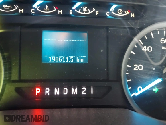 2015 Ford F-150 XLT with VIN 1FTEW1EP0FFC39327, listed as a IAAI auction lot 41012296 with 198,611 mi miles. Bid and sale history available at carsss.com. Image 16.