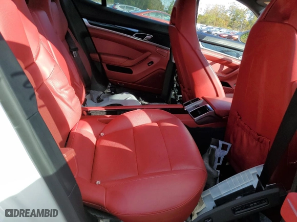 2016 Porsche Panamera 4 with VIN WP0AA2A7XGL001867, listed as a Copart auction lot 70838013 with 34,127 mi miles. Bid and sale history available at carsss.com. Image 10.