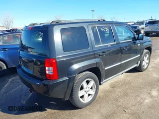2010 Jeep Patriot Sport with VIN 1J4NF1GB2AD624078, listed as a IAAI auction lot 41635298 with 181,537 mi miles. Bid and sale history available at carsss.com. Image 4.