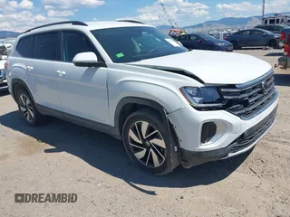 2025 Volkswagen Atlas SE z VIN 1V2WR2CA1SC507926, wystawiony jako IAAI lot #42827429 z przebiegiem 18 490 mil mil oraz . Historia ofert i sprzedaży dostępna na DreamBid. Obrazek 1.