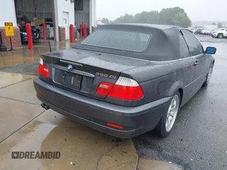 2005 BMW 3 Series 330Ci with VIN WBABW53405PL49917, listed as a IAAI auction lot 42401678 with 148,417 mi miles and . Bid and sale history available at DreamBid. Image 4.