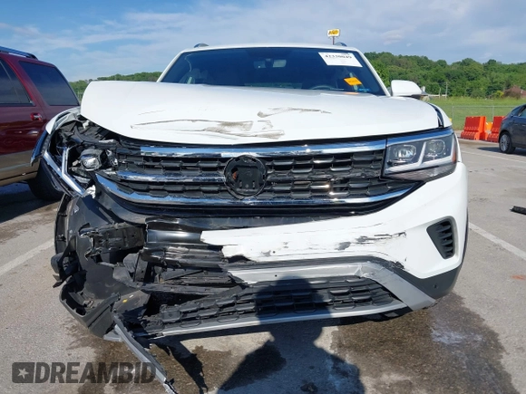 2023 Volkswagen Atlas SE with VIN 1V2WC2CA3PC228213, listed as a IAAI auction lot 42330049 with 21,884 mi miles and . Bid and sale history available at DreamBid. Image 13.