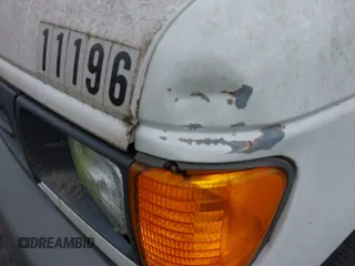 2003 Ford Econoline Passenger XL с VIN 1FBNE31L13HB41347, выставлен на аукционе IAAI как лот 42448319 с пробегом 58 602 миль миль и . История ставок и продаж доступна на DreamBid. Изображение 6.