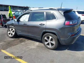 2021 Jeep Cherokee Limited z VIN 1C4PJMDX6MD209395, wystawiony jako IAAI lot #42073746 z przebiegiem 26 627 mil mil oraz . Historia ofert i sprzedaży dostępna na DreamBid. Obrazek 3.