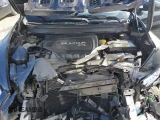 2016 Jeep Cherokee Limited z VIN 1C4PJLDB0GW350857, wystawiony jako Copart lot #58172455 z przebiegiem 120 885 mil mil oraz Szkoda całkowita • Salvage title. Historia ofert i sprzedaży dostępna na DreamBid. Obrazek 11.