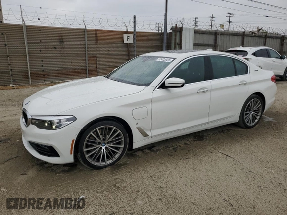 2018 BMW 5 Series 530e with VIN WBAJA9C51JG623288, listed as a Copart auction lot 52422925 with 137,612 mi miles and Clean title. Bid and sale history available at DreamBid. Image 1.