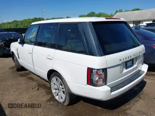 2012 Land Rover Range Rover HSE Lux z VIN SALMF1D43CA374810, wystawiony jako IAAI lot #42262665 z przebiegiem 181 179 mil mil oraz . Historia ofert i sprzedaży dostępna na DreamBid. Obrazek 3.