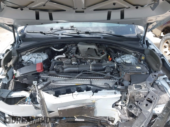 2025 Land Rover Range Rover Velar Dynamic SE with VIN SALYL2EX1SA394559, listed as a IAAI auction lot 42262198 with 17,470 mi miles and . Bid and sale history available at DreamBid. Image 10.