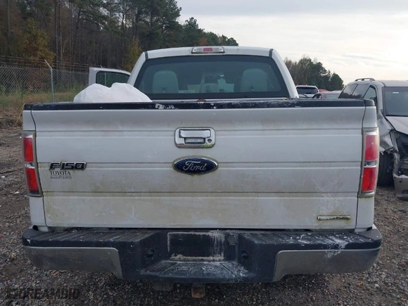2013 Ford F-150 XL with VIN 1FTFW1CF2DFB40942, listed as a IAAI auction lot 40884111 with 266,063 mi miles. Bid and sale history available at carsss.com. Image 17.