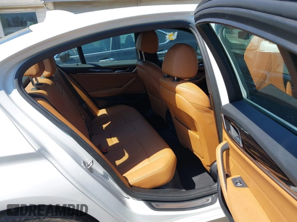 2021 BMW 5 Series 530i z VIN WBA53BH01MWW96851, wystawiony jako IAAI lot #41997994 z przebiegiem 85 608 mil mil oraz . Historia ofert i sprzedaży dostępna na DreamBid. Obrazek 8.