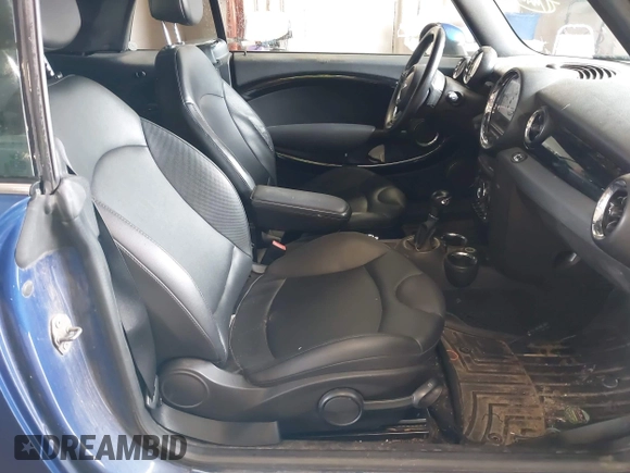 2012 MINI Convertible S with VIN WMWZP3C54CT250336, listed as a IAAI auction lot 42444813 with Not provided miles and . Bid and sale history available at DreamBid. Image 5.