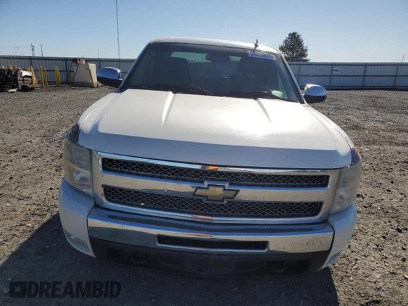 2011 Chevrolet Silverado 1500 LT with VIN 3GCPKSE35BG229070, listed as a Copart auction lot 53318815 with 183,395 mi miles and Salvage Title. Bid and sale history available at DreamBid. Image 5.