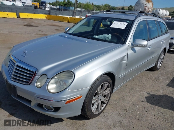 2009 Mercedes-Benz E 350 with VIN WDBUH87X29B446372, listed as a IAAI auction lot 42018173 with 276,831 mi miles and . Bid and sale history available at DreamBid. Image 2.