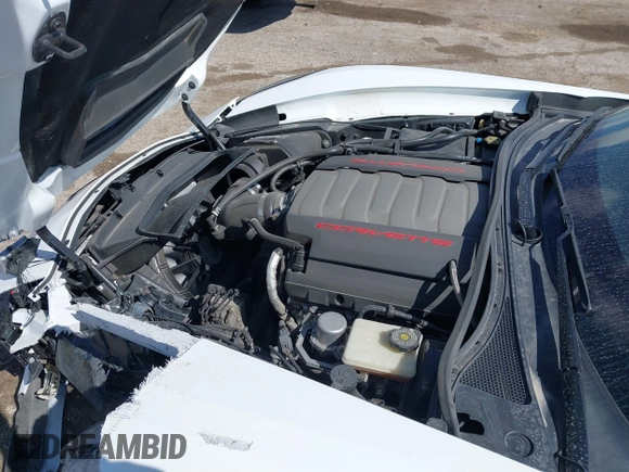 2015 Chevrolet Corvette Z51 3LT z VIN 1G1YM2D74F5103775, wystawiony jako IAAI lot #41810409 z przebiegiem 29 000 mil mil oraz . Historia ofert i sprzedaży dostępna na DreamBid. Obrazek 10.