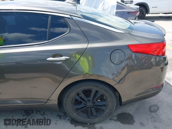 2013 Kia Optima EX с VIN 5XXGN4A78DG151742, выставлен на аукционе IAAI как лот 42631875 с пробегом 112 677 миль миль и . История ставок и продаж доступна на DreamBid. Изображение 12.
