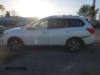 2017 Nissan Pathfinder SV with VIN 5N1DR2MM9HC645218, listed as a IAAI auction lot 40697929 with 103,533 mi miles. Bid and sale history available at carsss.com. Image 14.