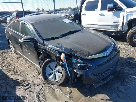 2013 Hyundai Sonata Hybrid Limited with VIN KMHEC4A41DA075811, listed as a IAAI auction lot 41357185 with 1 mi miles. Bid and sale history available at carsss.com. Image 1.