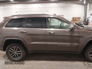 2018 Jeep Grand Cherokee Limited with VIN 1C4RJFBG2JC139502, listed as a IAAI auction lot 41372877 with 145,877 mi miles and . Bid and sale history available at DreamBid. Image 12.