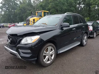 2015 Mercedes-Benz M 350 with VIN 4JGDA5HB1FA446304, listed as a IAAI auction lot 42610867 with 114,834 mi miles and . Bid and sale history available at DreamBid. Image 17.