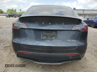 2024 Tesla Model Y Long Range with VIN 7SAYGDEE4RA316722, listed as a Copart auction lot 53207395 with 17,006 mi miles and Salvage title. Bid and sale history available at DreamBid. Image 6.