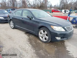 2010 Lexus LS 460 with VIN JTHBL5EF0A5091980, listed as a IAAI auction lot 41598197 with 230,278 mi miles. Bid and sale history available at carsss.com. Image 1.