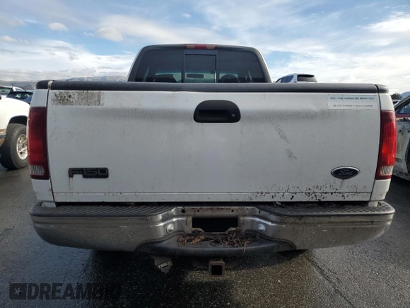 2000 Ford F-150 XL with VIN 1FTRX17L7YKA72919, listed as a Copart auction lot 42852475 with 133,377 mi miles and Clean Title. Bid and sale history available at carsss.com. Image 6.