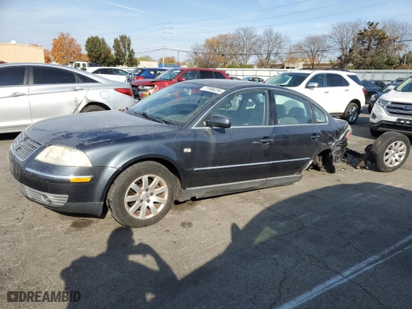 2002 Volkswagen Passat GLS with VIN WVWPD63B12P240042, listed as a Copart auction lot 77996234 with 156,852 mi miles and Salvage Title. Bid and sale history available at carsss.com. Image 1.