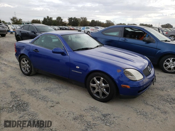 1998 Mercedes-Benz SLK 230/320 with VIN WDBKK47F9WF079564, listed as a Copart auction lot 71497654 with 226,380 mi miles and Salvage Title. Bid and sale history available at DreamBid. Image 4.