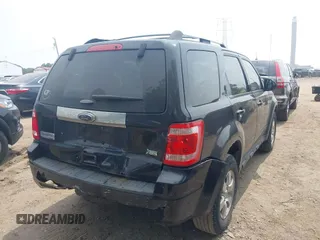 2011 Ford Escape Limited z VIN 1FMCU0EG8BKB96909, wystawiony jako IAAI lot #42499816 z przebiegiem 195 706 mil mil oraz . Historia ofert i sprzedaży dostępna na DreamBid. Obrazek 4.