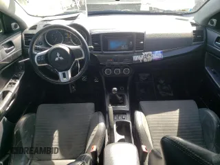 2015 Mitsubishi Lancer Evolution GSR z VIN JA32W8FV3FU022955, wystawiony jako Copart lot #50692924 z przebiegiem 88 882 mil mil oraz . Historia ofert i sprzedaży dostępna na DreamBid. Obrazek 8.