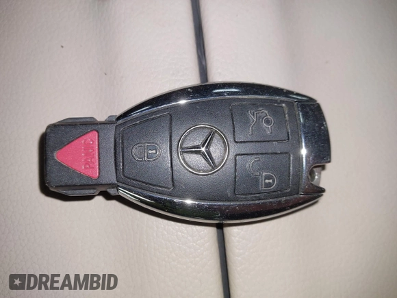 2016 Mercedes-Benz E-Class E 350 Luxury with VIN WDDHH8JBXGB210250, listed as a IAAI auction lot 41371013 with 66,791 mi miles. Bid and sale history available at carsss.com. Image 11.